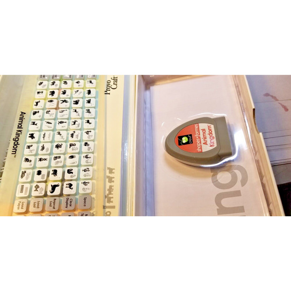 Lot Of 4 Cricut Cartridges Wildcard/My Community/Animal Kingdom/Doodlecharms - Picture 3 of 7